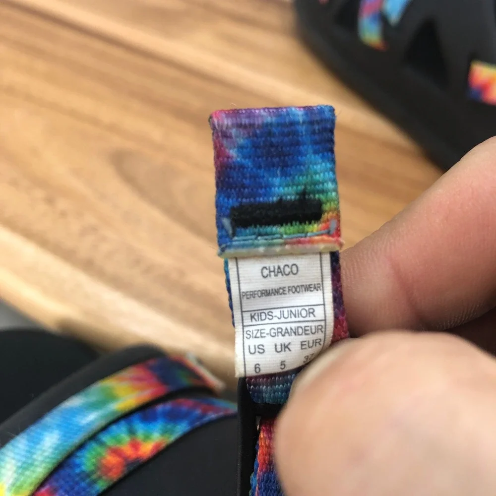 Chaco Chillos Sport Sandals Tie Dye Youth Size 6 Black Multicolor Adjustable